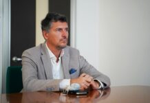 M5S Vicenza respinge l’etichetta di filorussi: «Condanniamo l’invasione, serve diplomazia» M5S Vicenza, il deputato Enrico Cappelletti tra i firmatari della nota