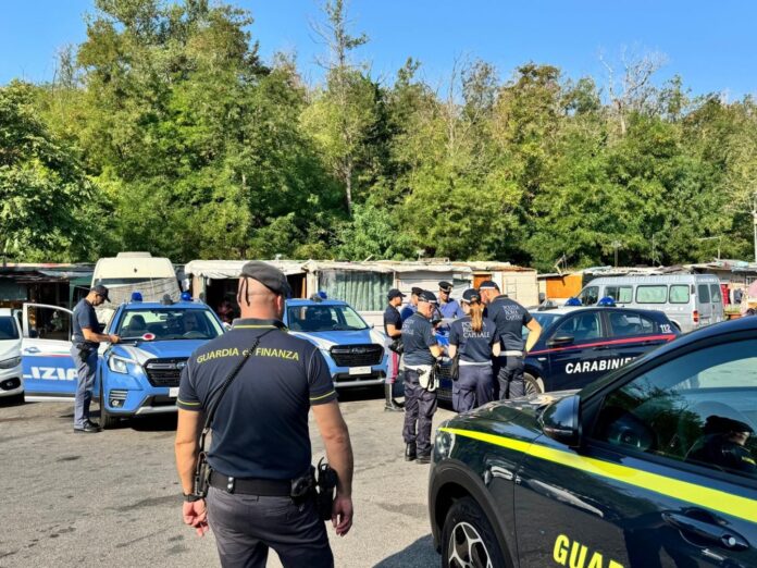 Controlli della Guardia di Finanza di Roma Hotel abusivi all’Esquilino, controlli della Guardia di Finanza