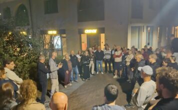 Schio, presidio civico al Centro Le Fontane: residenti e commercianti chiedono sicurezza Presidio civico a Schio