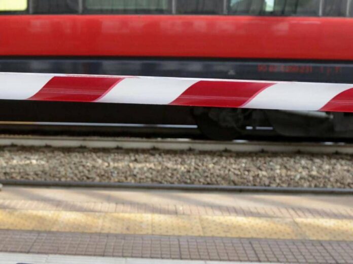 Bologna-Rimini, ritardi fino a due ore sulla linea ferroviaria dopo l’investimento di una persona