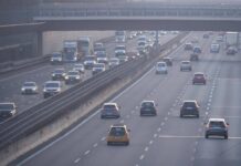 Caro carburanti, al via lo sciopero degli autotrasportatori nel Sud Italia: cosa sappiamo