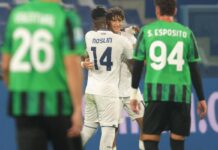 Due gol convalidati dopo check del Var e un rosso: caos in Sassuolo-Lazio
