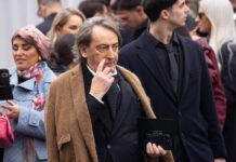 È morto Beppe ‘Sugar’ Angiolini, punto di riferimento per il fashion d’avanguardia e il Made in Italy