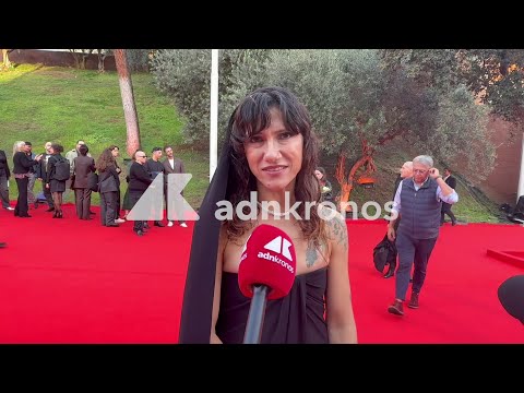 Elisa: “”Orgogliosa di chi scende in piazza per difendere diritti sacrosanti””