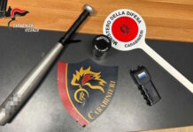 Camisano Vicentino, controlli dei Carabinieri: denunciato un 21enne con armi improprie Controlli dei Carabinieri a Camisano Vicentino: storditore elettrico e mazza sequestrati