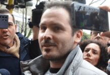 Garlasco, i consulenti di Sempio: “Il killer di Chiara Poggi indossa scarpe taglia 40. Impronta 33? Non è di Andrea”