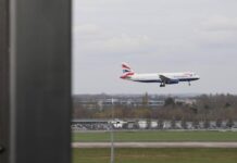 Gb, emergenza su volo British Airways per Chicago: aereo rientra a Londra
