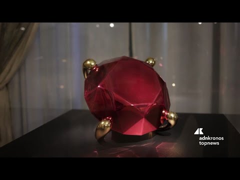 Il pop di Jeff Koons conquista Palermo: al Palazzo Reale la magia delle sculture specchianti