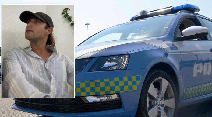 Incidente sulla Firenze-Pisa-Livorno, auto con tre giovani si cappotta: morto 27enne