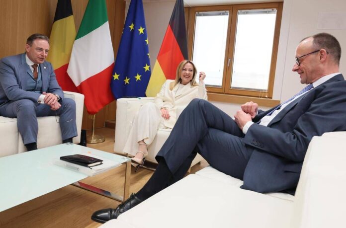 Meloni, Merz e De Wever scrivono a Costa: “Corsia preferenziale per investimenti su energia”