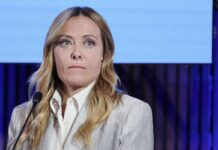Meloni da Spalato: “Pronti a intervenire su accise. Legge elettorale? Serena, come sempre”