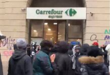 Milano ripiomba nel caos: vetrine sfondate, danneggiato un supermercato. In Questura 60 giovani. Meloni convoca per domani riunione su ordine pubblico