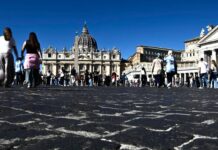 Papa Leone XIV, il fratello: “Annuncio è stato uno choc, anche io sono in cura per tumore”
