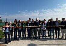 Sit-in al Parco della Pace contro la gestione in house, il centrodestra vicentino inaugura “La palude dei costi” (per i cittadini) Parco della Pace