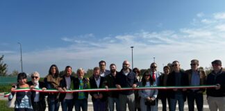 Sit-in al Parco della Pace contro la gestione in house, il centrodestra vicentino inaugura “La palude dei costi” (per i cittadini) Parco della Pace