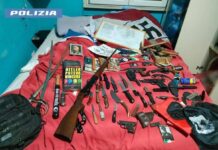Pavia, armi e svastiche in casa: arrestato 19enne