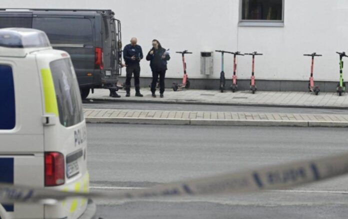Polonia, nuovo attacco con coltello a scuola: 15enne uccide una donna