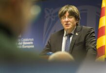 Puigdemont può tornare in Spagna, la Corte revoca l’arresto: scatta il ‘fattore Catalogna’ sulle elezioni