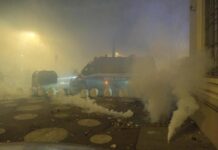 Scontri a corteo per sgombero Askatasuna, chieste 19 misure cautelari: tra i reati contestati anche tentato omicidio