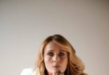 Screening mammografico, Andos lancia campagna con Lucia Mascino testimonial