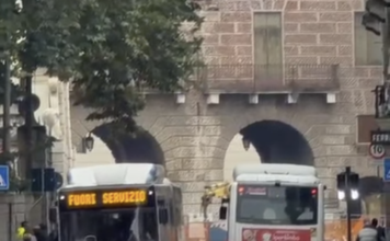 Prove di doppio senso dei bus con semaforo in Corso San Felice, Massimo Colombara (Comitato): «Zero risposte dall’Amministrazione» Corso San Felice