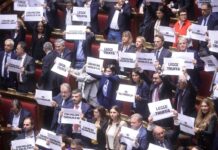 TOMORROW / Legge elettorale, opposizione all’attacco: lunedì i ricorsi alla Corte Costituzionale