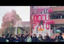 Torino, gli studenti del Campus occupato: “”Soldi all’università, non alla guerra””
