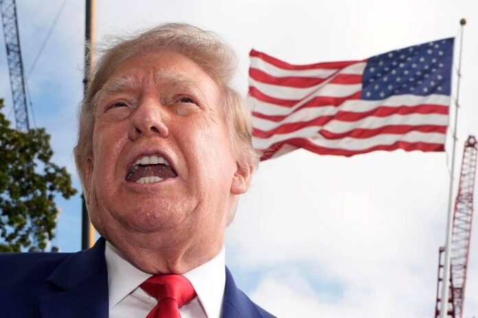 Trump blocca le sanzioni alla Russia, Zelensky accusa: “Nuovo favore a Putin”
