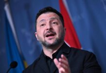 Ucraina, Zelensky: “Missili russi ancora contro Kiev, Usa bloccano fornitura di Patriot”