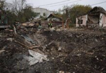 Ucraina, Zelensky in polemica con Witkoff: “Tre ondate di missili balistici lanciati dagli ‘umanitari’ russi”