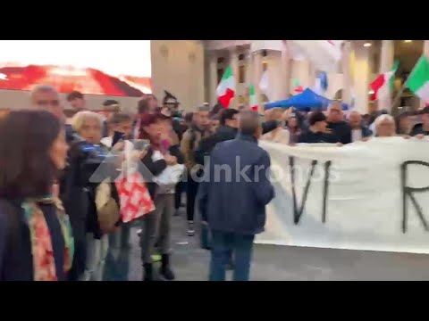 “”Vi remigreremo tutti””, tensione alla manifestazione dei giovani di centrodestra a Milano – Video