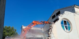 Demolizioni in corso all’ex Baronio, ancora nessuna risposta dal Comune al Comitato Albera che ha chiesto la creazione di un parco pubblico ex Baronio