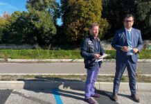 Muro crollato del giardino Scuola Dame Inglesi, Saoncella e Rucco interpellano il Comune sui ritardi: “Rischio perdere i 135mila euro stanziati dal commissario straordinario” Giardino delle Dame Inglesi