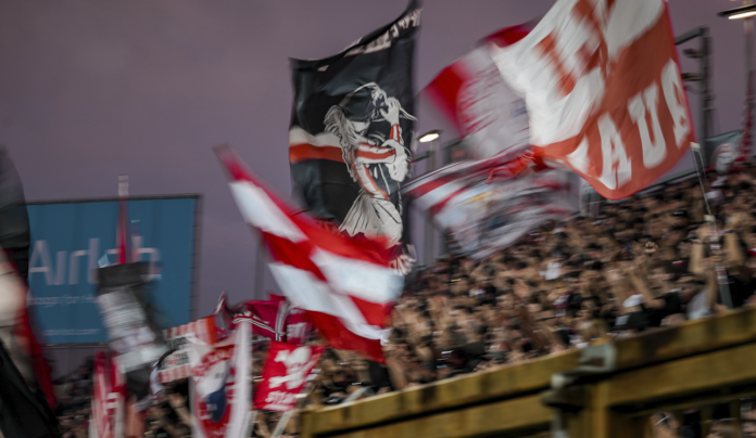 Benevento-L.R. Vicenza, biglietti per il settore ospiti in vendita fino a venerdì Biglietti per Benevento-L.R. Vicenza, tifosi biancorossi allo stadio