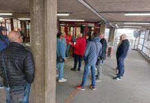 Petrolchimico di Marghera, sciopero Berengo al 95%: Fiom contesta il premio da 250 euro Sciopero Berengo, lavoratori riuniti al Petrolchimico di Marghera