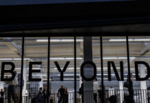 “Beyond” allo Spazio Shed di Schio: dodici artisti oltre memoria e confini industriali Beyond allo Spazio Shed di Schio, inaugurazione della mostra internazionale
