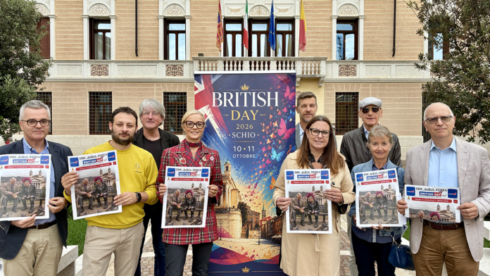 British Day 2026 a Schio celebra Freddie Mercury e apre il gemellaggio culturale con Barga British Day 2026 a Schio, presentazione davanti al municipio