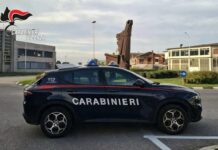 Montecchio Maggiore, presunta tentata estorsione per denaro: denunciato un uomo Presunta tentata estorsione a Montecchio Maggiore, auto dei Carabinieri di Vicenza
