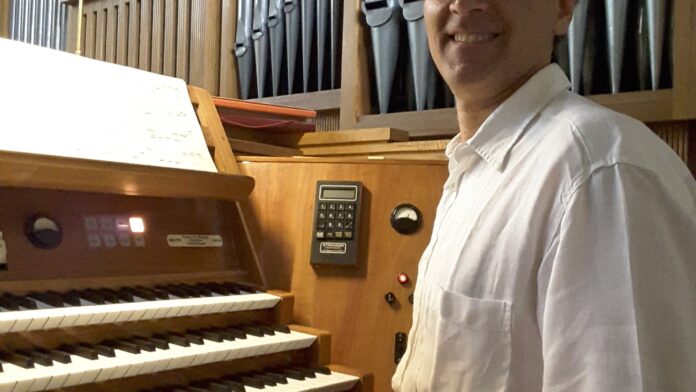 Luca Benedicti all’organo Luca Benedicti all’organo per il concerto di Alte Ceccato