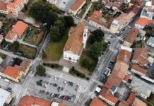 Marano Vicentino, ordine del giorno su legalità e sostegno alle Forze dell’Ordine Ordine del giorno sulla legalità a Marano, veduta aerea del centro di Marano Vicentino