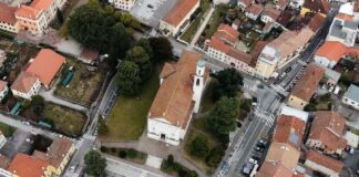 Marano Vicentino, ordine del giorno su legalità e sostegno alle Forze dell’Ordine Ordine del giorno sulla legalità a Marano, veduta aerea del centro di Marano Vicentino