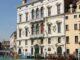Veneto, 7,46 milioni per imprese femminili, distretti commerciali e bacini per la neve Finanziamenti regionali del Veneto, Palazzo Balbi sede della Giunta
