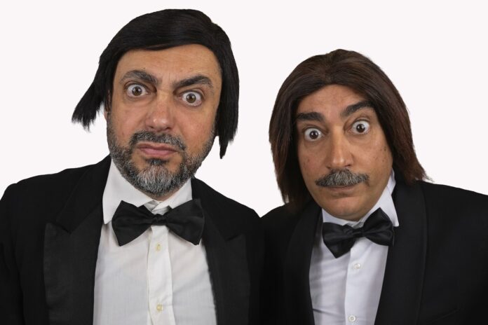 Pino e gli Anticorpi a Bassano, Michele e Stefano Manca nei personaggi dello spettacolo