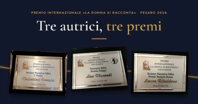 Tre autrici di Poliedricamente Edizioni premiate al concorso “La donna si racconta” 2026 Tre autrici di Poliedricamente Edizioni, le targhe ricevute al premio La donna si racconta 2026