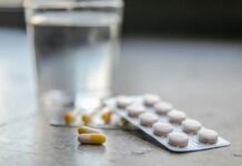 Psicofarmaci nelle borracce a Treviso, il CNDDU: «Non è una bravata, servono provvedimenti» Psicofarmaci nelle borracce a Treviso, medicinali accanto a un bicchiere d’acqua