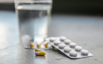 Psicofarmaci nelle borracce a Treviso, il CNDDU: «Non è una bravata, servono provvedimenti» Psicofarmaci nelle borracce a Treviso, medicinali accanto a un bicchiere d’acqua
