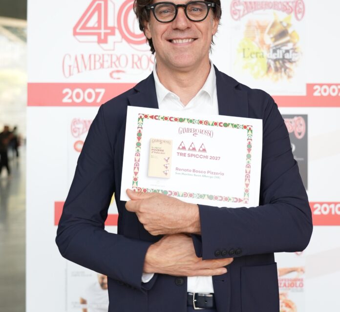 Renato Bosco premiato dal Gambero Rosso: Tre Spicchi e riconoscimento alla carriera Renato Bosco premiato dal Gambero Rosso con i Tre Spicchi nella guida alle pizzerie 2027