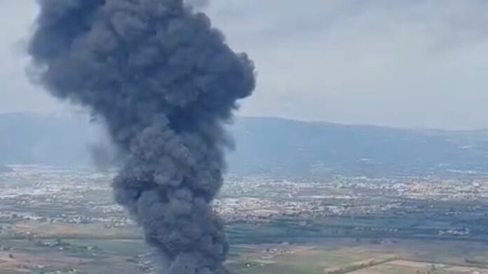 Incendio Deroma a Malo domato, Prefettura: nessun focolaio attivo e nessun ferito incendio Deroma domato