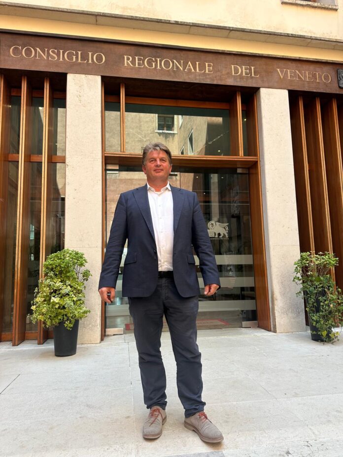 Minori e responsabilità genitoriale, Valdegamberi rivendica quattro anni di iniziative Responsabilità genitoriale, Stefano Valdegamberi in Consiglio Veneto