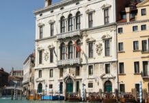Bilancio Veneto, oltre 60 milioni per sanità, casa, sociale e trasporto pubblico Variazione di bilancio Veneto, Palazzo Balbi